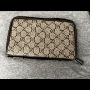 Large Gucci Wallet / Clutch